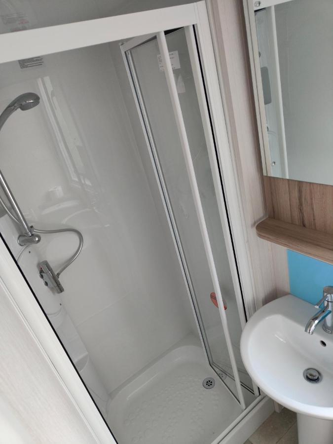 J6 Static Caravan, Fairway Holiday Park Sandown Zewnętrze zdjęcie