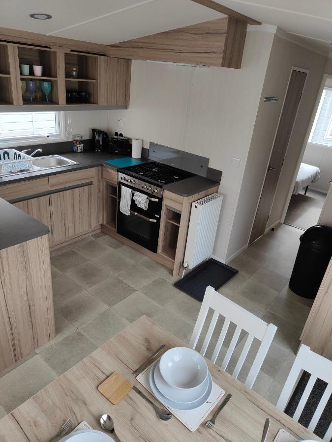 J6 Static Caravan, Fairway Holiday Park Sandown Zewnętrze zdjęcie